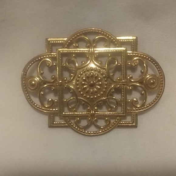 Signed Miriam Haskell Brooche - Picture 2 of 6